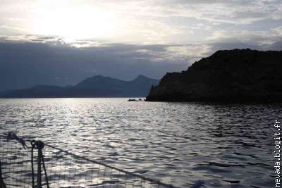 Arrivée au clair de lune sur Calvi